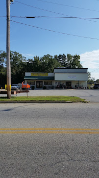 Tom's Pawn Central 02