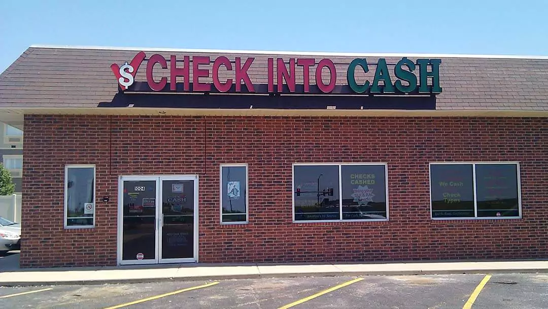 Check Into Cash 01