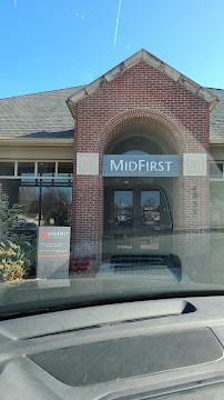MidFirst Bank 02