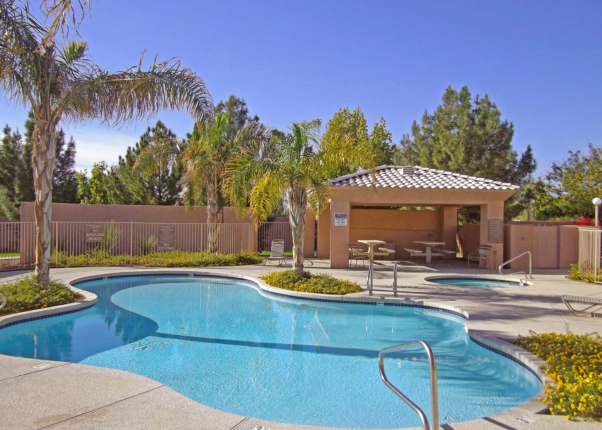 Lake Pleasant Village Apartments 01