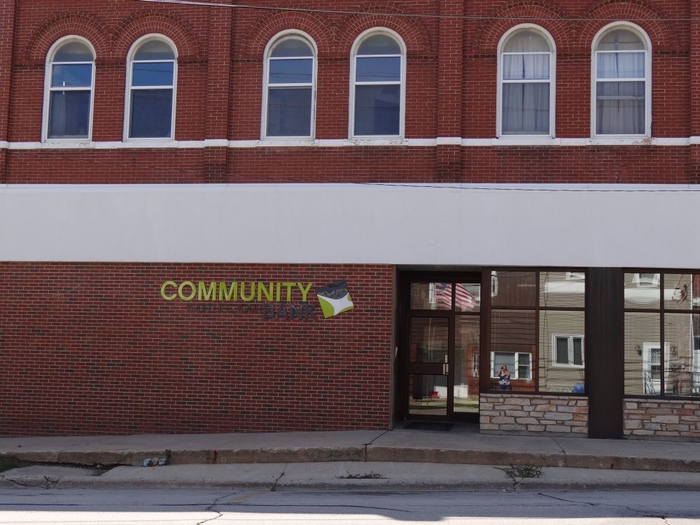 Community Bank 01