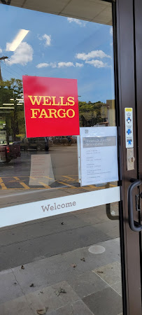 Wells Fargo Bank 02