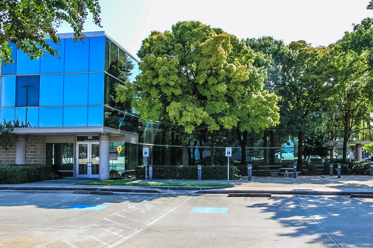 PrimeWay - Highway 290 Retail Center 01