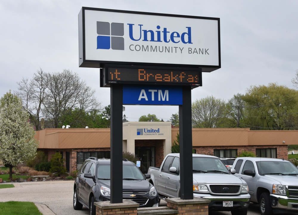 Hometown Bank 01