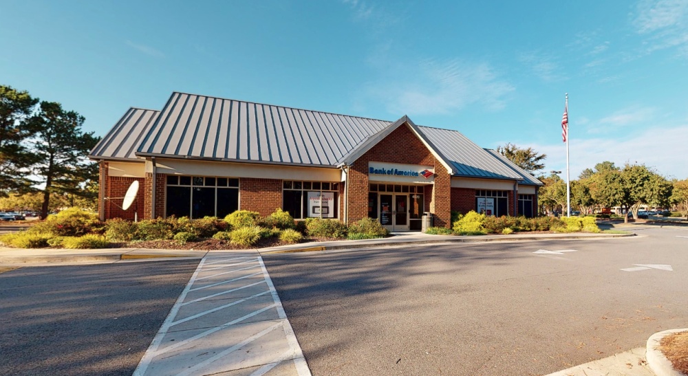 Bank of America (with Drive-thru ATM) 01