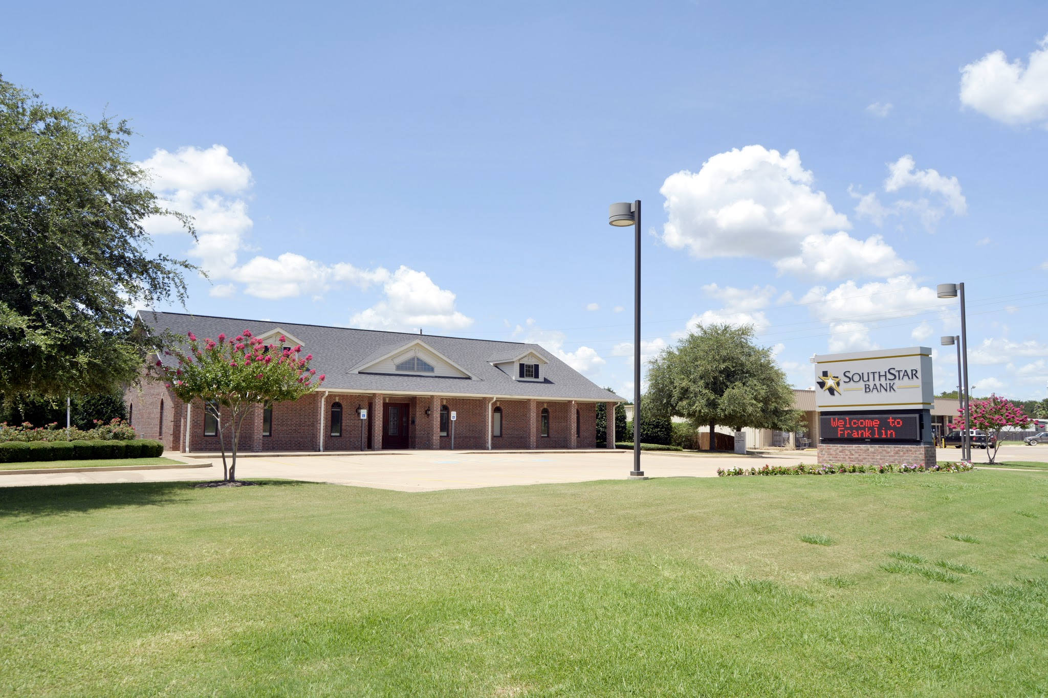 SouthStar Bank, Franklin 01