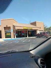The Check Cashing Place 03