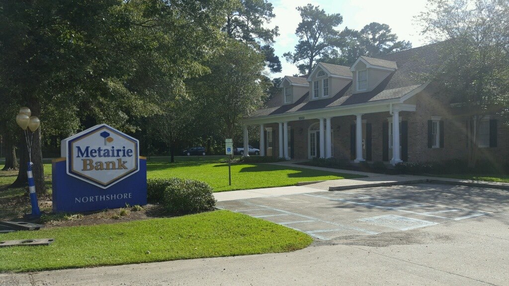 Metairie Bank 01