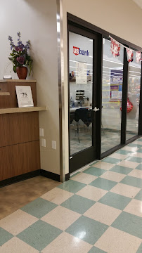 U.S. Bank Branch 03