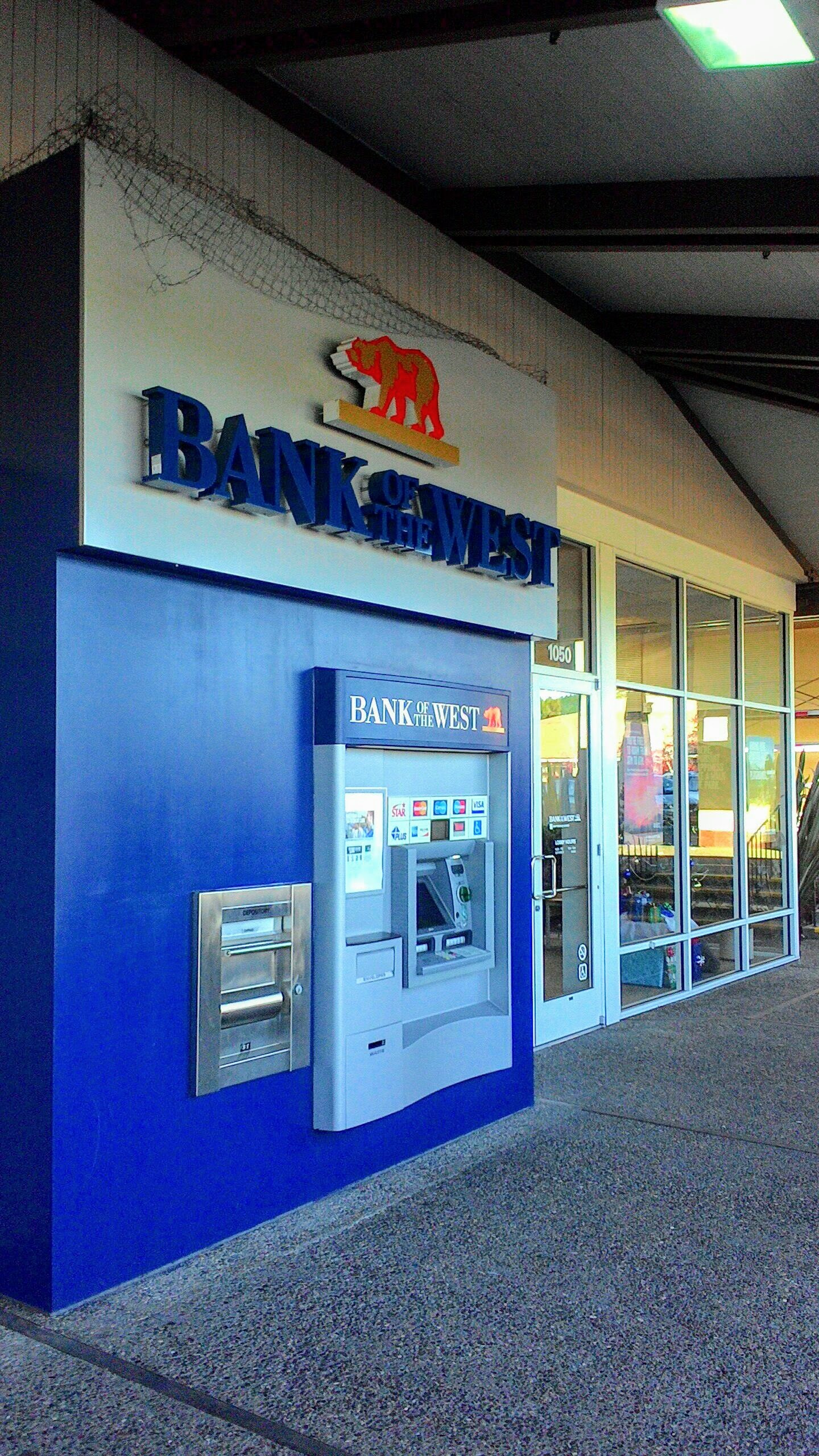 Bank of the West 01