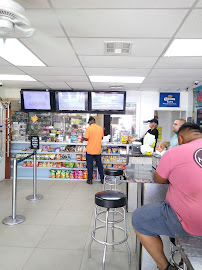 Sam's Subs and Beverage 04