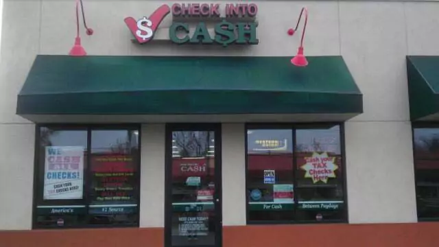Check Into Cash 01