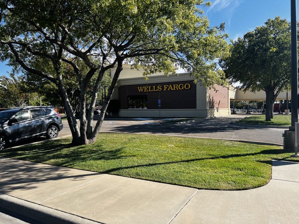 Wells Fargo Bank 01