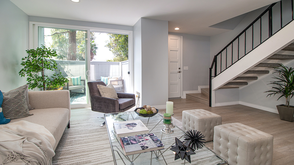 LA Homes and Condos 01