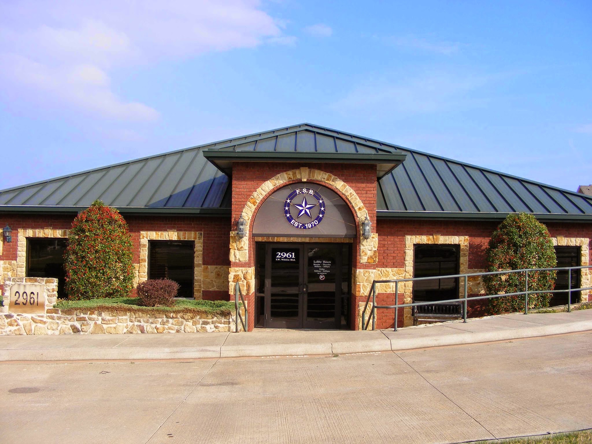 Pinnacle Bank 01