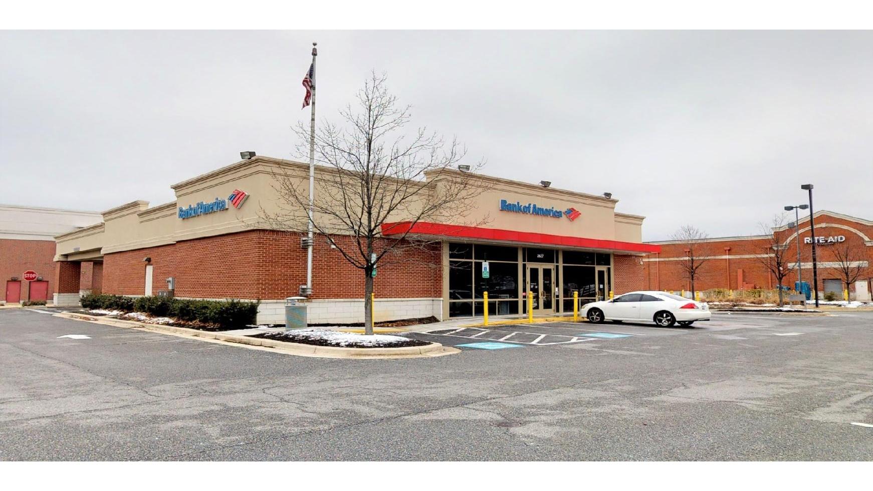 Bank of America (with Drive-thru ATM) 01