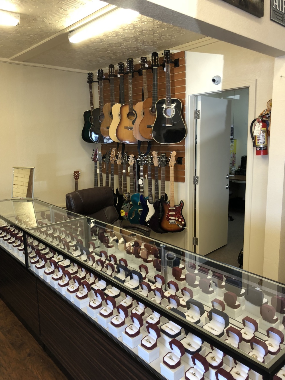 Lodi Pawn Jewelry and Loan 01