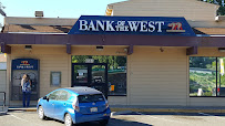 Bank of the West 01