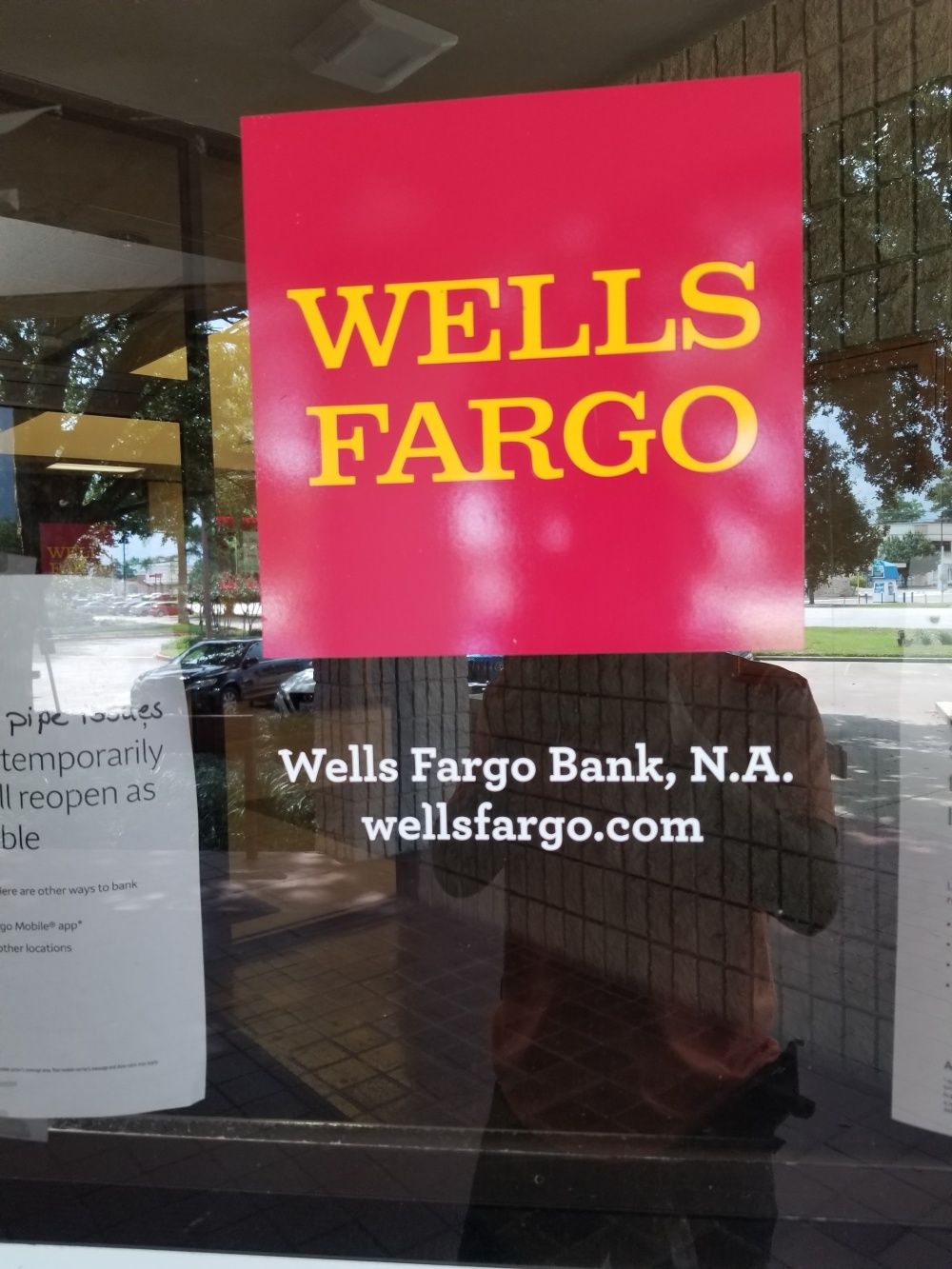 Wells Fargo Bank 01