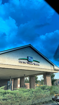 Fifth Third Bank & ATM 03