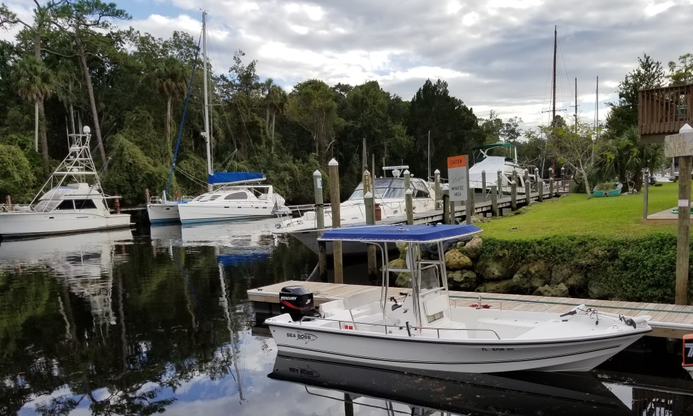 B’s Marina & Campground 01