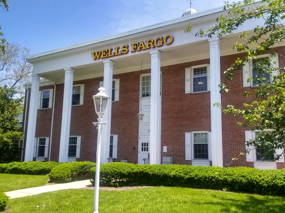 Wells Fargo Bank 01