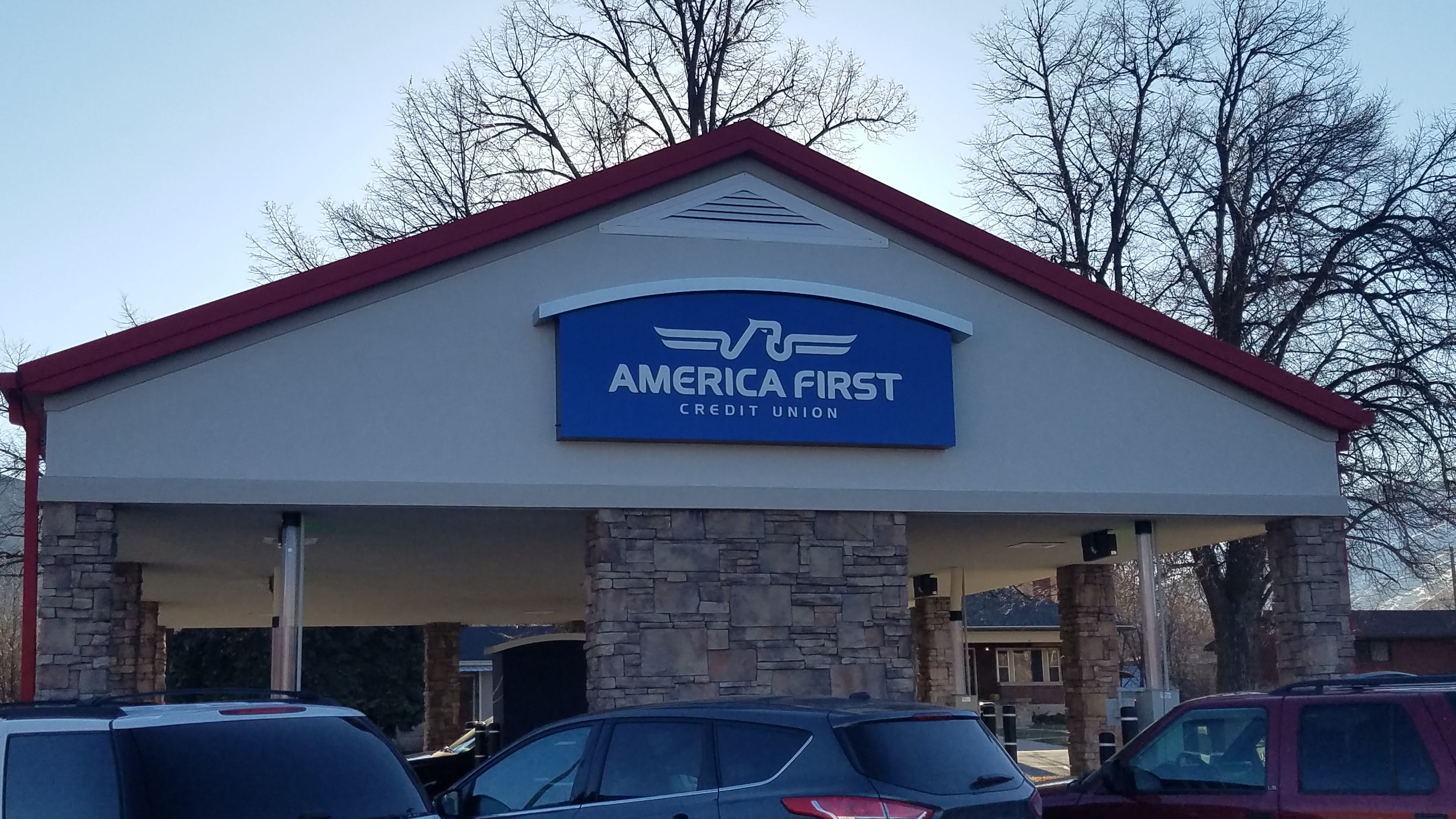 America First Credit Union (inside Kent's Market) 01