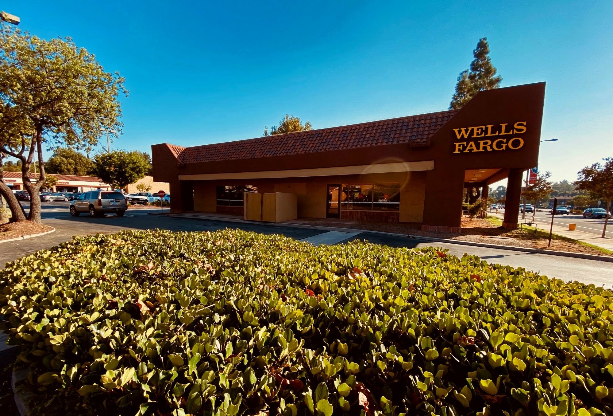 Wells Fargo Bank 01