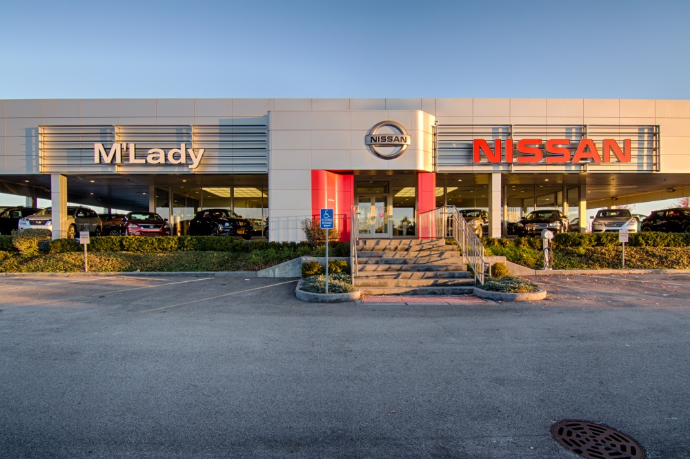 M'Lady Nissan 01