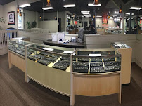 Jewelry Barn And Pawn Shop 04