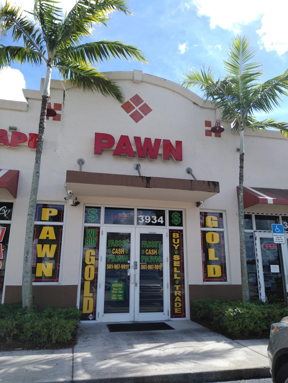 Fassst Cash Pawn Shop 01