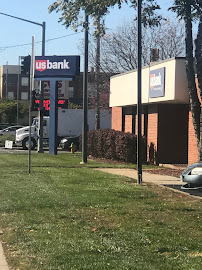 U.S. Bank Branch 02