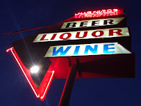 Juanito's Liquor Store 02