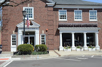 Hinsdale Bank & Trust 01