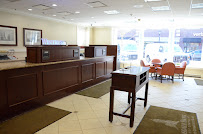 Hinsdale Bank & Trust 02
