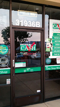 Check Into Cash 03