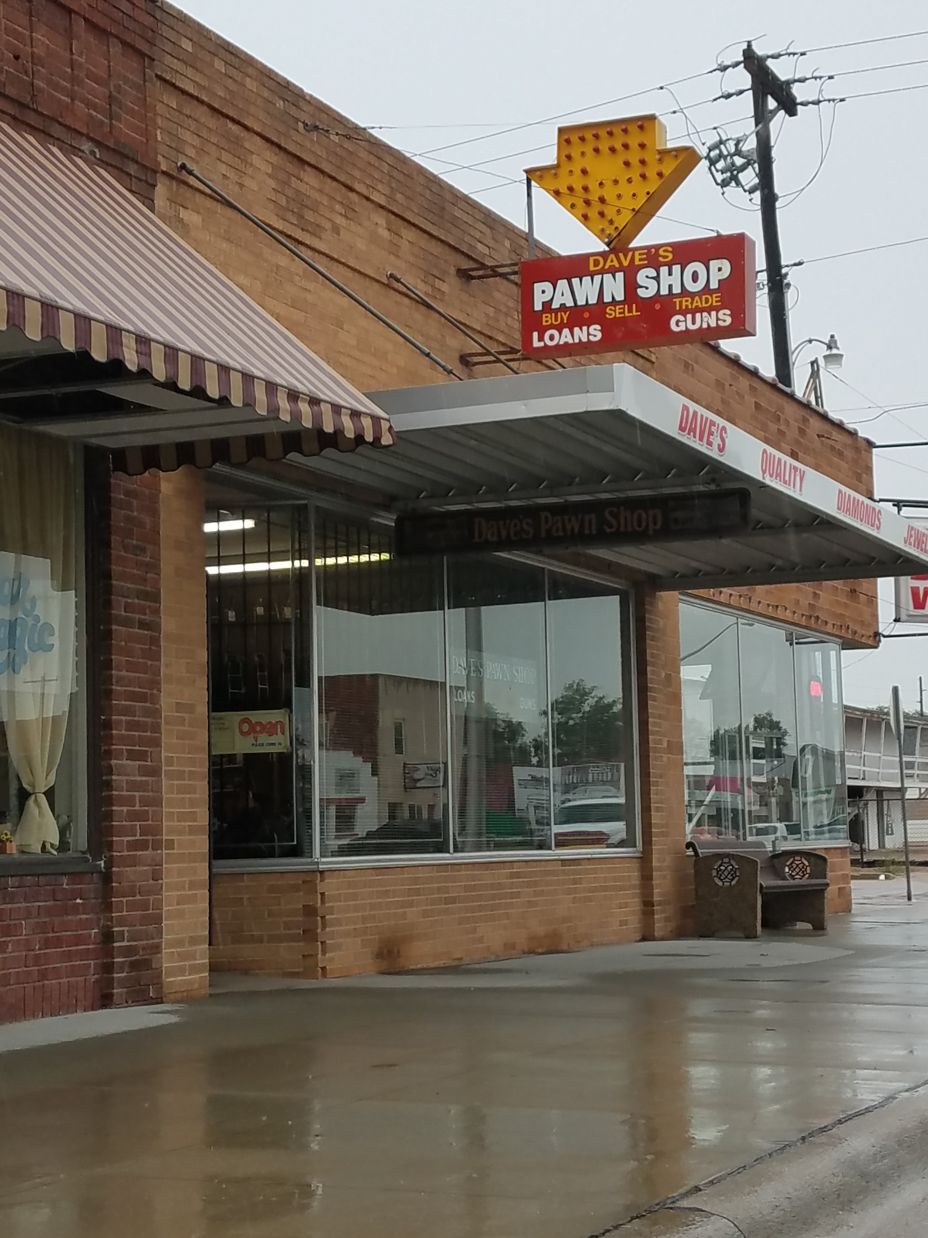 Dave's Pawn Shop 01