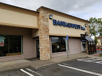 Bank of the West 01