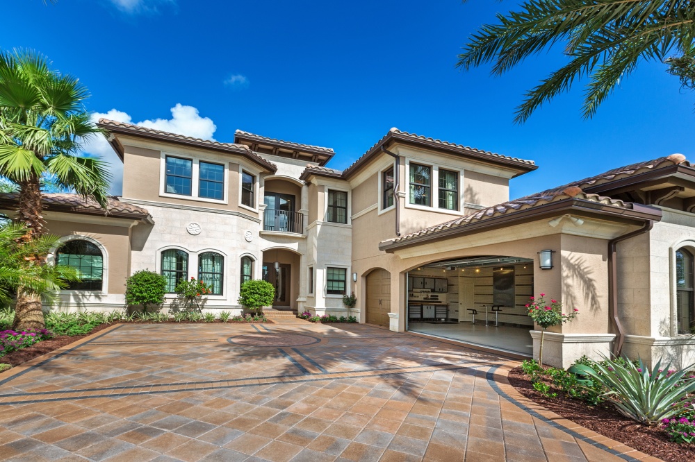 Carla Moore, Realtor with Homes Sales Palm Beach 01