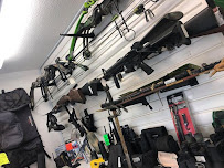 Pawn Max 02