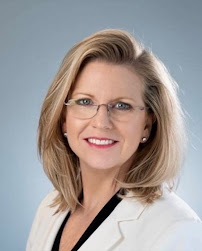 Laurie and Hailey Linkletter Real Estate- Signature Premier Properties 01