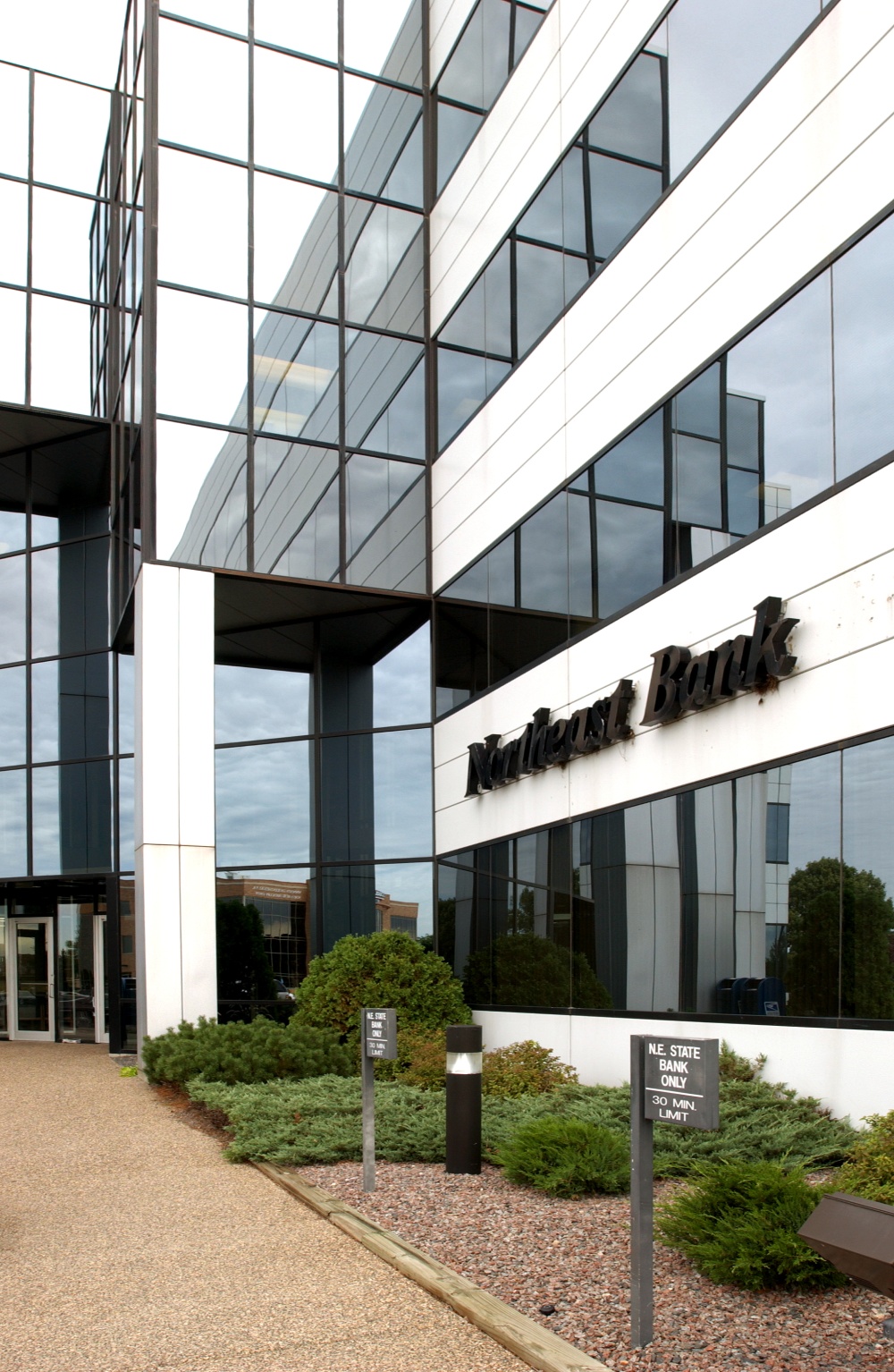 Northeast Bank 01