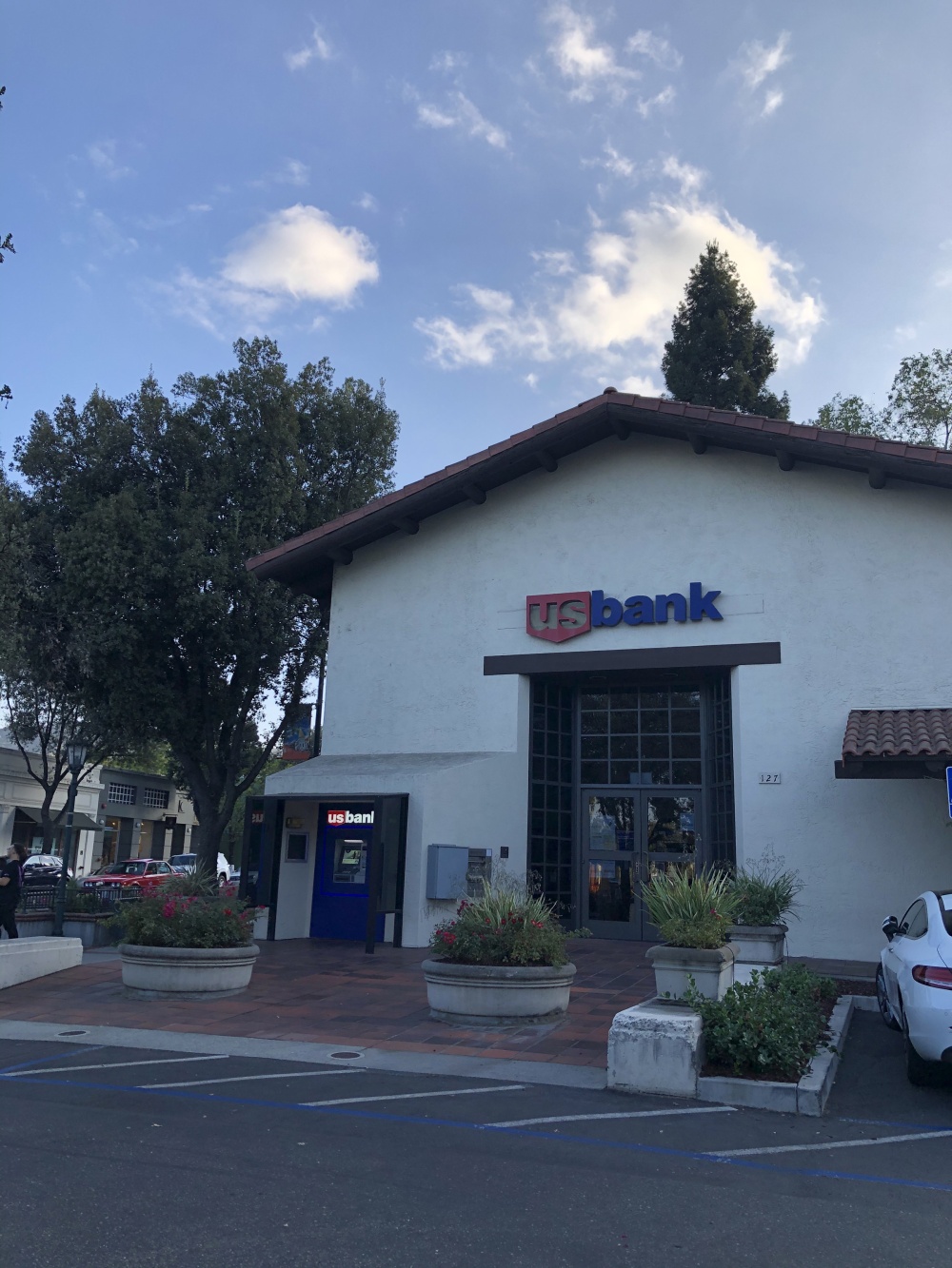 U.S. Bank Branch 01