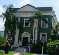 Bank of Everglades Building 03