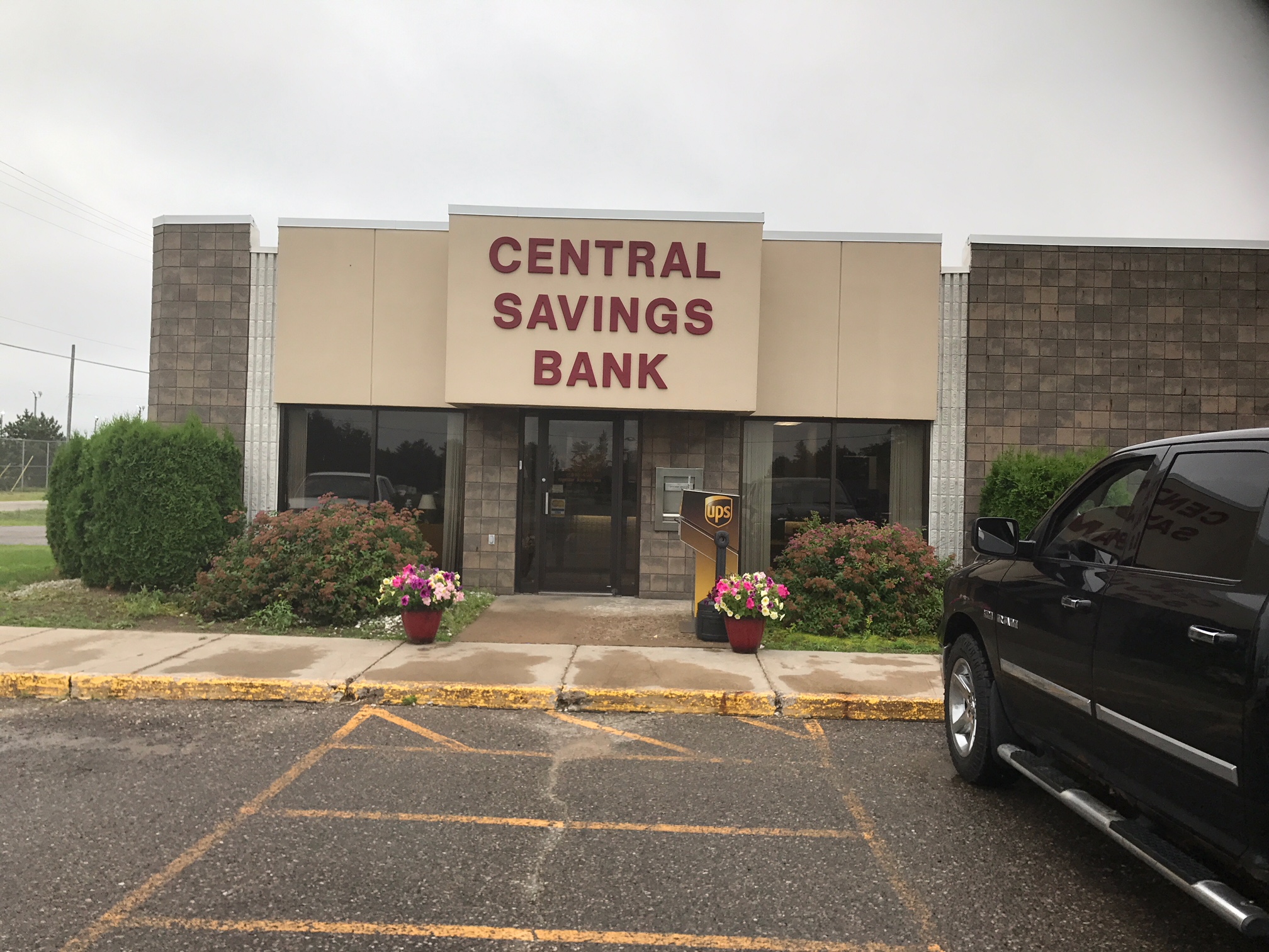 Central Savings Bank - Kinross Branch 01