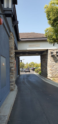 Bank of America (with Drive-thru ATM) 03
