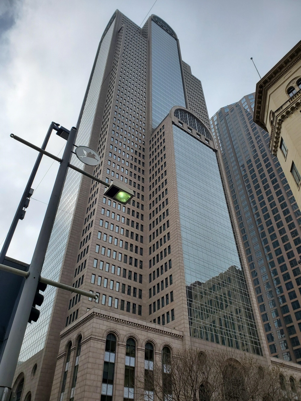 Lone Star Corporate Business 01
