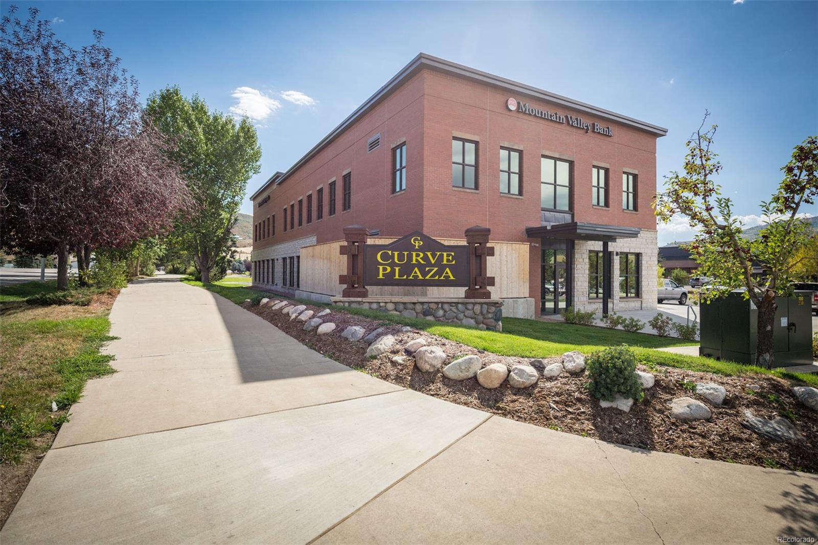 Mountain Valley Bank 01