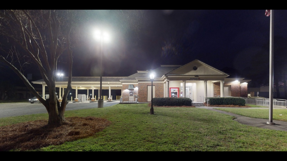 Bank of America (with Drive-thru ATM) 01
