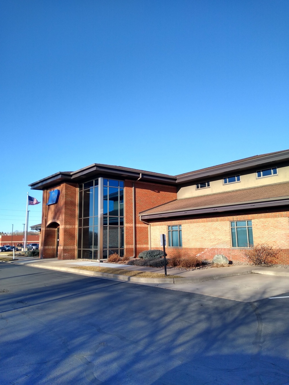 Royal Credit Union - Eau Claire West 01